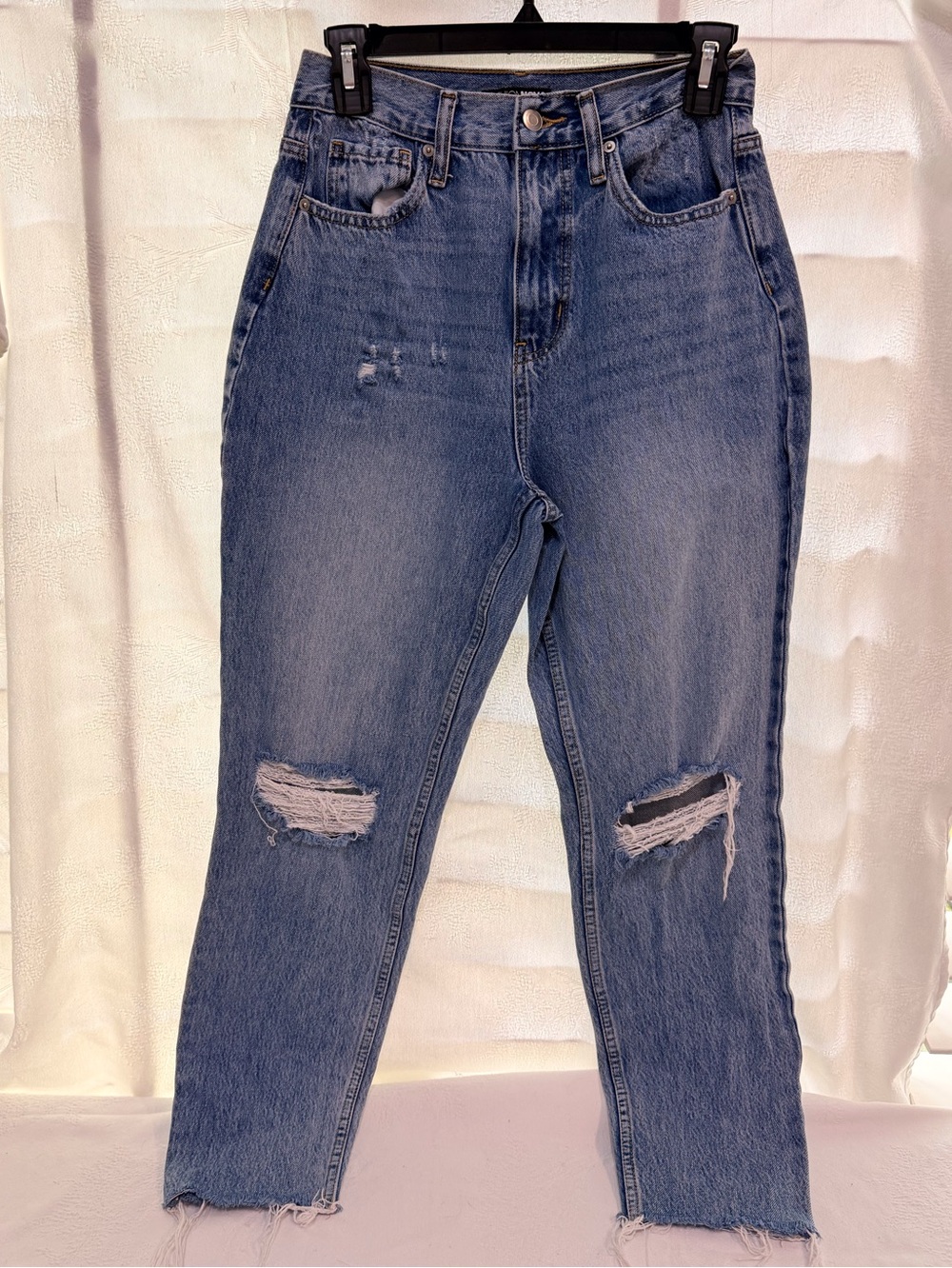 Fashion Nova Distressed Blue Boyfriend Jeans B0067
